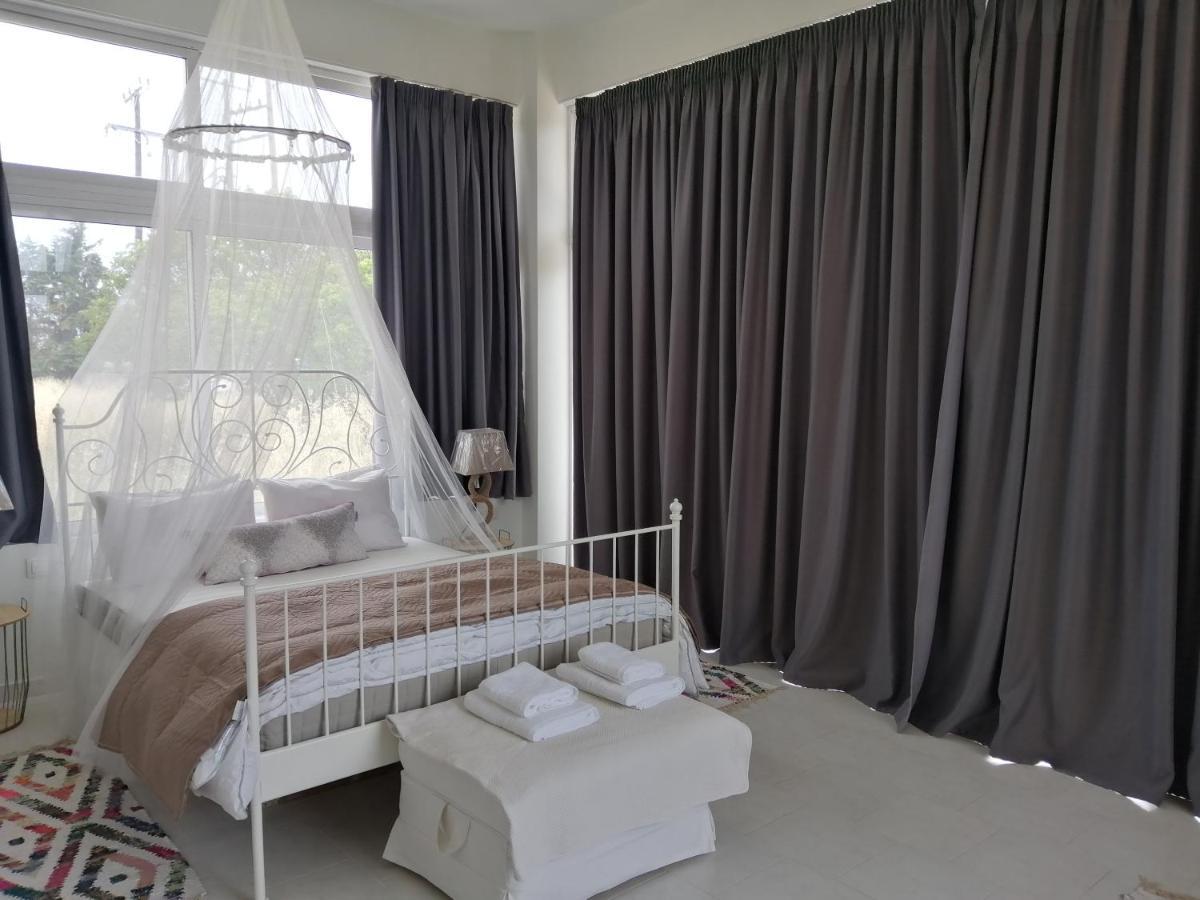 Spacious Beach House Theologos Bagian luar foto